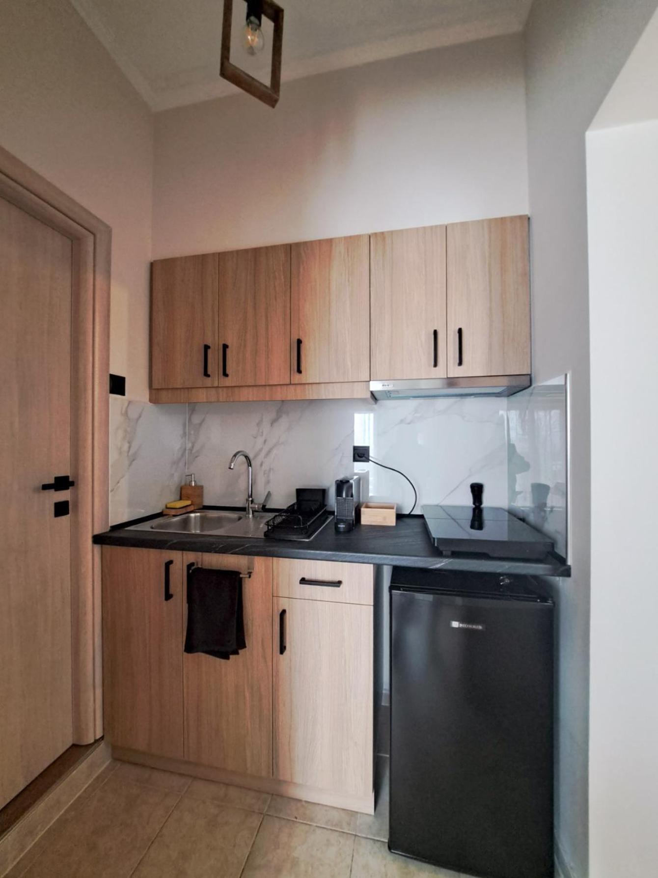 Pnoe Apartments Káto Loutrákion エクステリア 写真