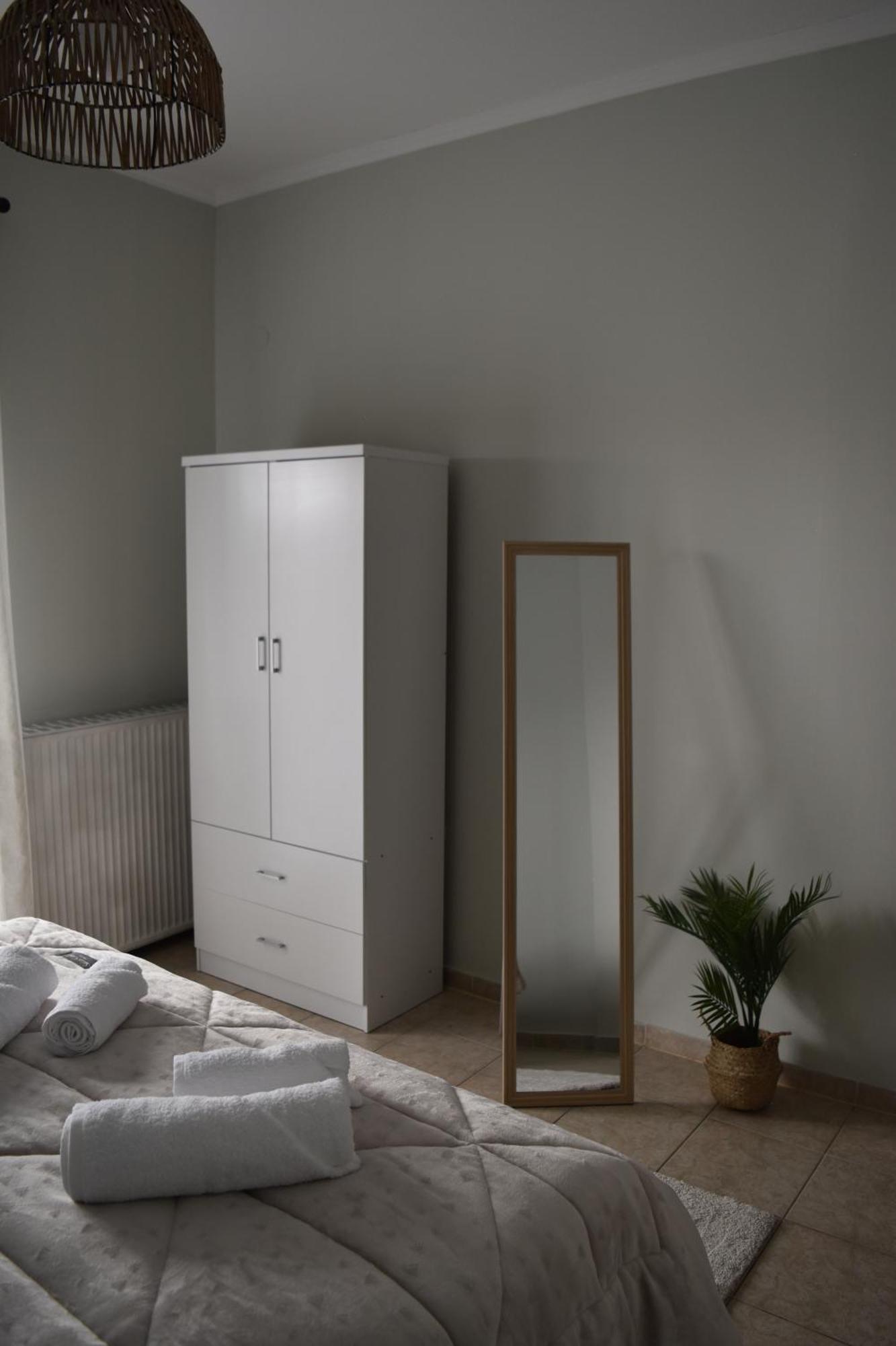 Pnoe Apartments Káto Loutrákion エクステリア 写真