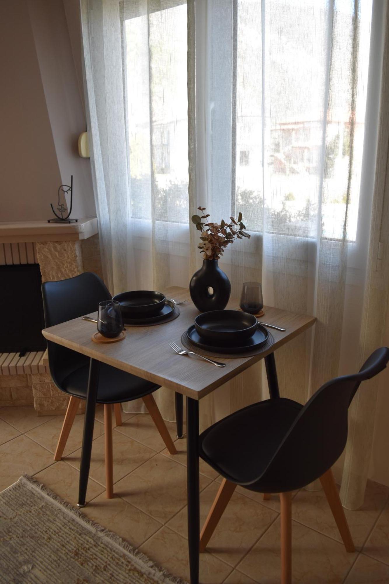 Pnoe Apartments Káto Loutrákion エクステリア 写真