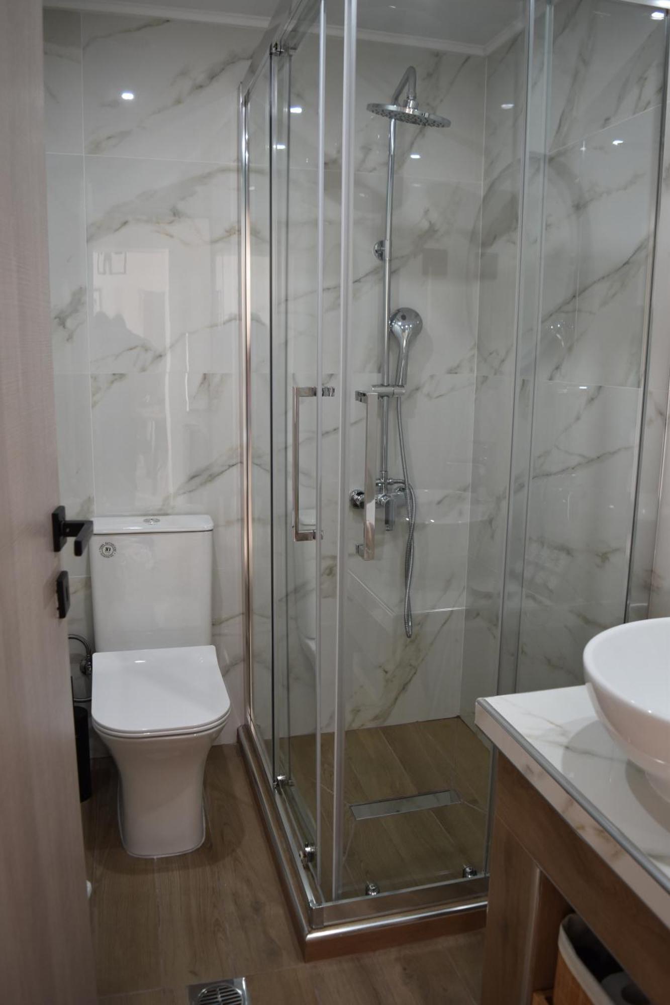 Pnoe Apartments Káto Loutrákion エクステリア 写真