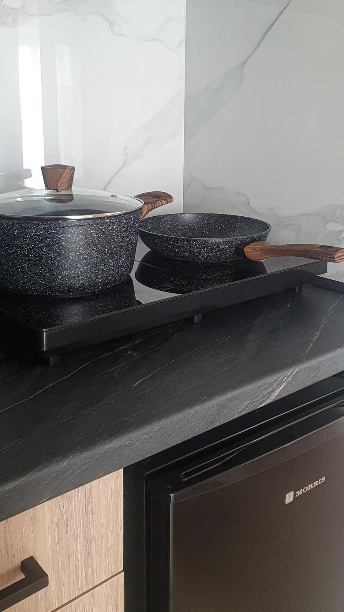Pnoe Apartments Káto Loutrákion エクステリア 写真